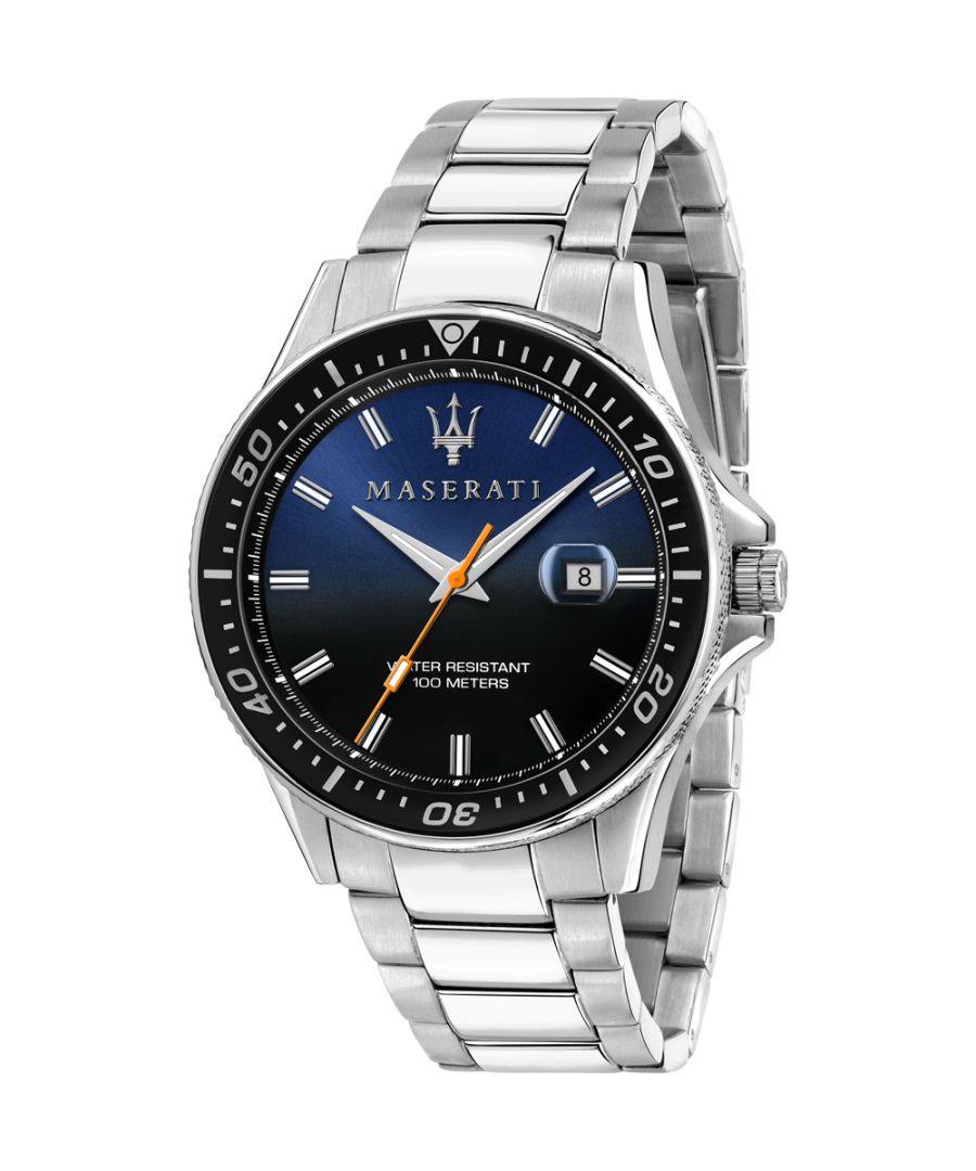 Stijlvol heren horloge van het merk Maserati. Het horloge heeft een polsbandje dat ook kleiner gemaakt kan worden, de kast heeft een diameter van 40 mm en het uurwerk is van Quartz.  Merk: MaseratiModelnaam: R8853140001 (44mm)Categorie: heren horlogeMaterialen: edelstaalKleur: zilver