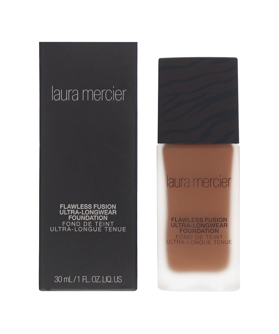 This lightweight medium to full coverage foundation by Laura Mercier is formulated to create a flawless finish and skin-fusion technology ensures it lasts up to 15 hours. Made to be sweat, water and humidity resistant, it is the perfect foundation for an occasion and will not let you down. Flawless Fusion has a non-drying matte finish and covers any imperfections and balances uneven skin tones for an immaculate result every time.