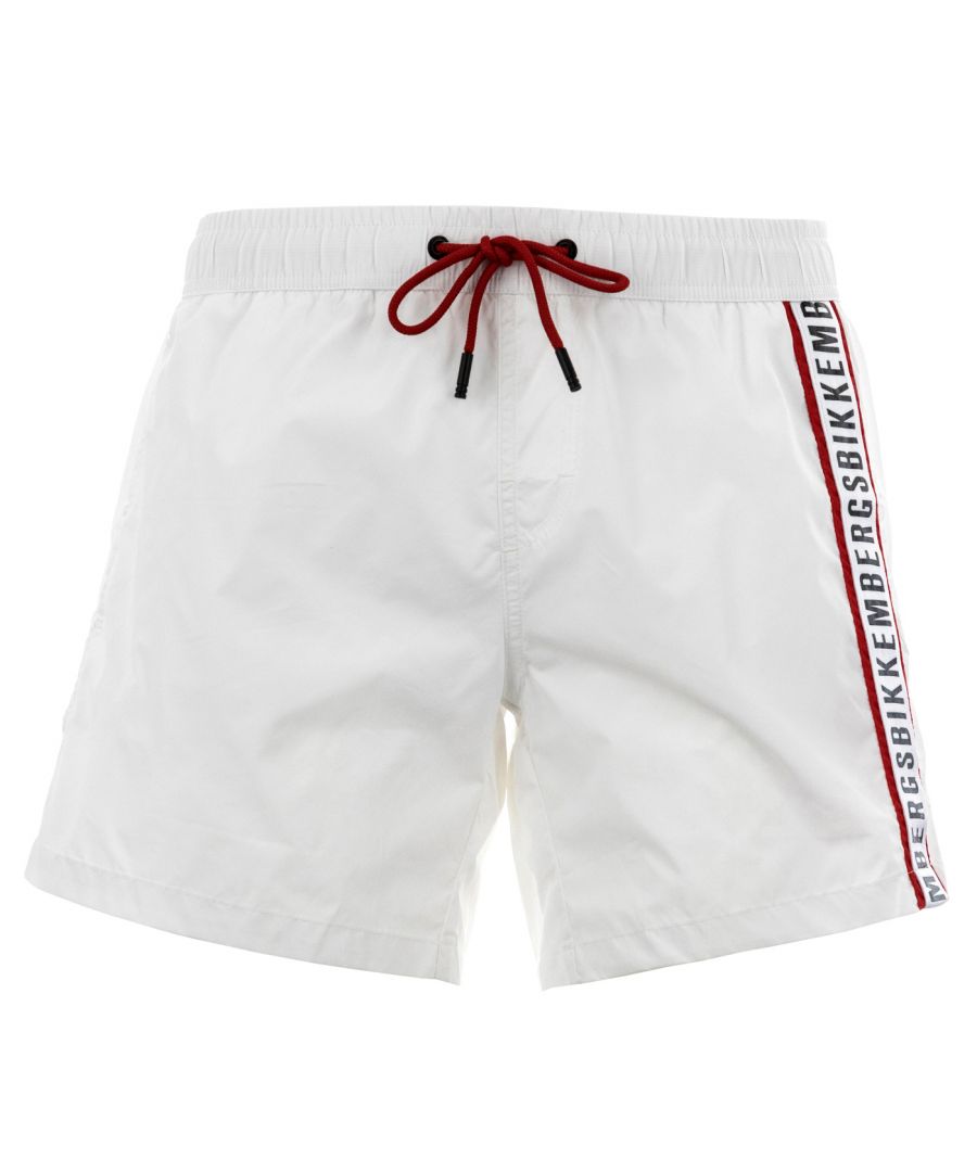 Bikkembergs BKK1MBS01-WHITE_RED-S The Bikkembergs brand finds inspiration in the union between the creativity of fashion and the functionality of sport. The fashion house, founded in 1986 by the eponymous designer and member of the group of avant-garde designers known as the 