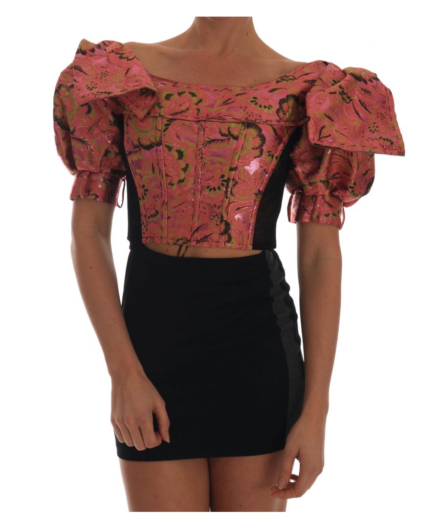 Dolce & ; Gabbana Gorgeous brand new with tags, 100% Authentic DOLCE & ; GABBANA brocade cropped top with puff sleeves Model : Cropped top Color : Pink metallic with black and green details Corset style Logo details Made in Italy Material : 72% Polyester, 11% Nylon, 10% Silk, 5% Cotton, 2% Elastane