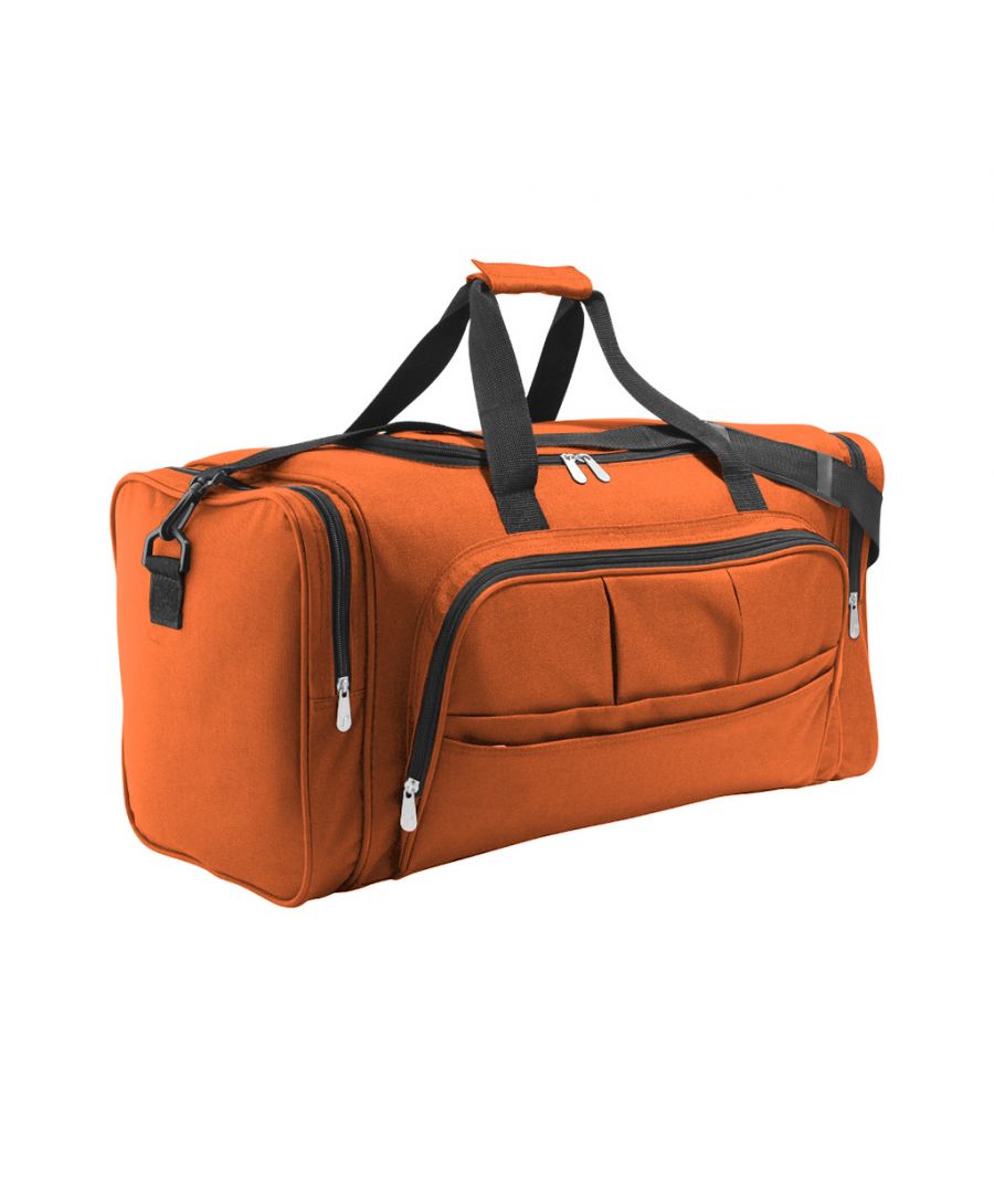 Large main compartment. Zipped pockets at each end. Zipped front pocket. Carry handles with pad. Adjustable/removable shoulder strap. Baseboard. Studded base. Material: 600D polyester. Dimensions: 30 x 56 x 26 cm.