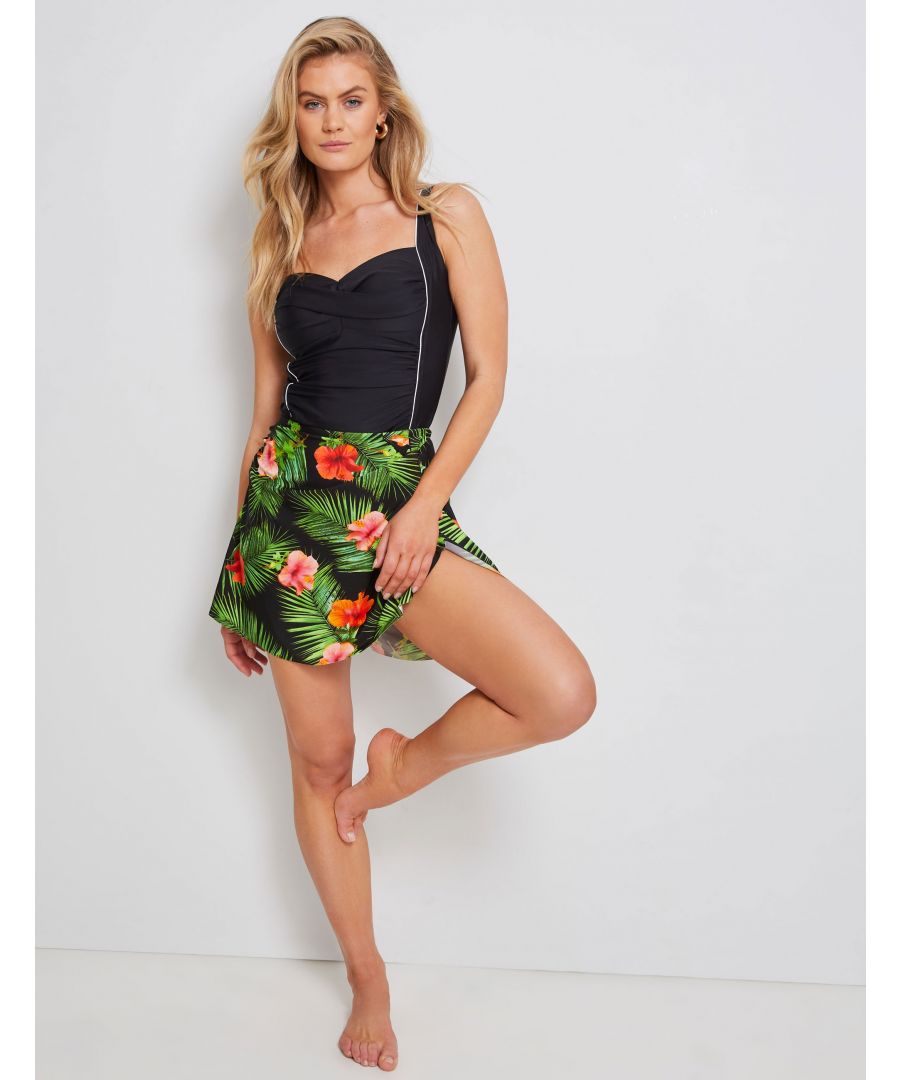 This cover-up has a sleeveless design, so you never have a reason not show off your great figure. You'll love the way this skirt feels, too - the hemline creates a unique silhouette with a pointy shape on one side of the body. Add an extra layer of mystery to an otherwise simple dress with this flower print sarong. It features one shoulder for easy wear, and its single bust feature makes it perfect for layering under dresses and tops. Plus, the neutral colour is perfect for day time use! -- This sleeveless one shoulder top has a simple circular hem with a flower print. Pairing this stylish piece with jeans, leggings, slim trousers, skirts, shorts – you get the idea! The flattering single shoulder design of this sarong makes it suitable for most body types and helps it to stay put no matter what youre doing. Plus, its multi colour pattern looks great with just about anything! -- Give your outfit an extra dose of style with this unique cover-up. The floral print is bold and beautiful, while the single shoulder design makes it easy to wear. Pair with your favourite pieces for effortless chic. This cover up features a straight shape with an elegant curved hemline that suits any occasion or outfit. It's sleeveless and made of lightweight material, making it ideal for wearing at home and out on the town with friends. -- This cover up will keep your sun kissed skin intact. It is sleeveless, with a curve around the hem and a print that features multiple colours. The sarong style provides a stylish look, while the single shoulder adds an elegant touch. Take your eye off the ball with this floral coverup! Made from a lightweight but sturdy fabric, this piece features an edgily curved hemline and sleeveless design. Perfect for showing off your neckline in all its glory, or complement any outfit with some colour.Material:  100% Polyester