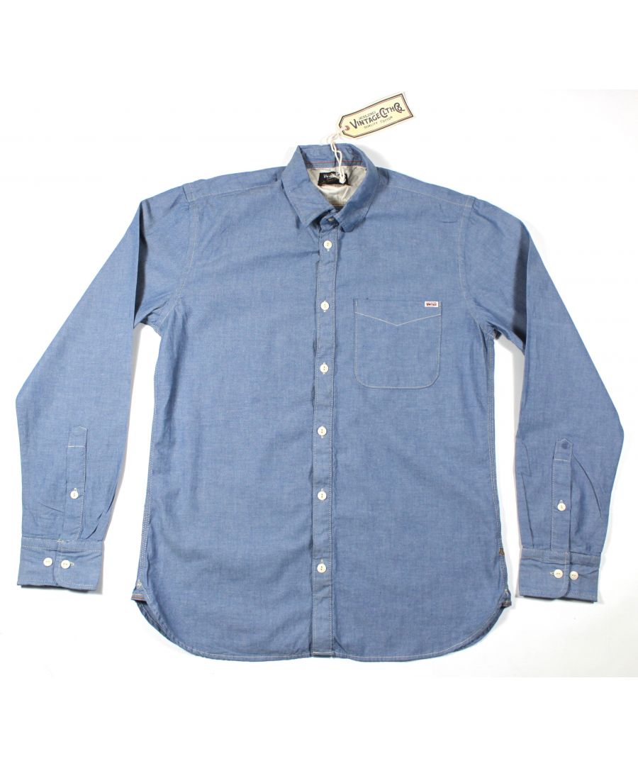 Jack and Jones Hodges One Sky Blue  Casual Shirt. Sky Blue Beetle Casual Shirt. Jack & Jones Vintage Collection. Central Button Closure. Fold Down Collar. Soft Feel Cotton