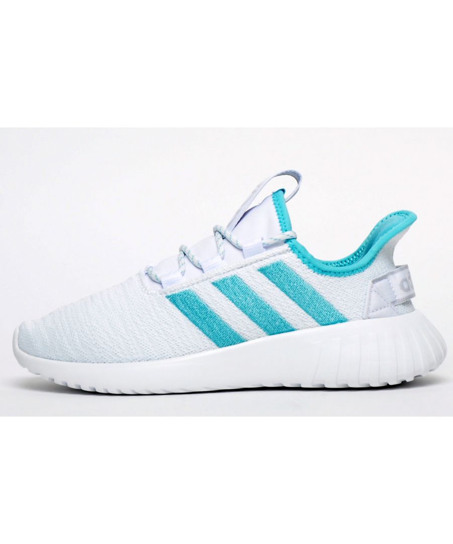 Deze Adidas Kaptir X-sneakers voor dames bieden stijl en comfort, zodat je bij elke training op je best kunt presteren. Ontworpen met een gebreid bovenwerk met treklipjes op de tong en hiel voor gemakkelijk aan- en uittrekken met behoud van een goede