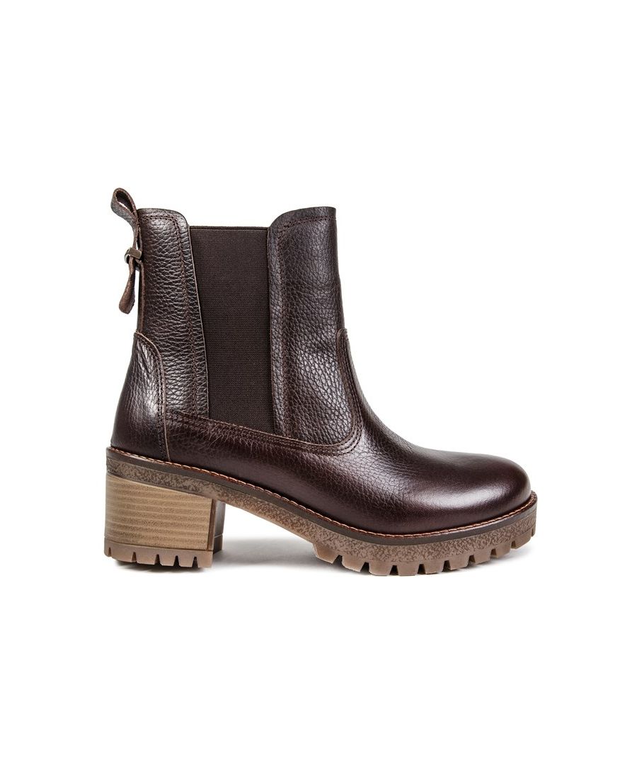 Women's Brown Barbour Kirk Pull-on Ankle Boots With Textured Leather Upper, Double Elasticated Gussets, And Branded Heel Pull Tab. These Ladies' Heeled Boots Have Textile Lining, Padded Leather Sock, And 4cm Block Heel With A Branded Rubber Cleated Sole.