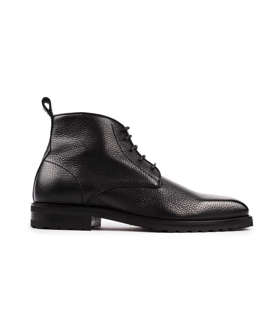 A Noble Style And Timeless Design, The Black Oliver Sweeney's Roddi Lace-up Ankle Boot Is A Must-have For The Modern Gentleman. Featuring A Luxurious Leather Upper With A High Leather Lining Paired With A Rugged Outsole For A Better Grip, Fine Detailing And Bologna Construction, These Boots, Of Highest Craftmanship, Are Effortlessly Stylish.