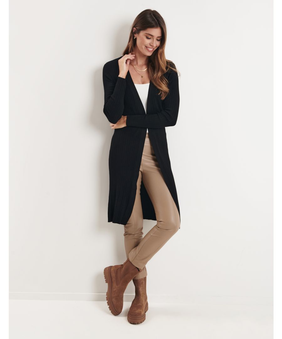 This lightweight belted, longline cardigan from Threadbare is perfect for layering. The cardigan features long sleeves and tie fastening at the waist. Made from soft fabric that is comfortable to wear and easy to care for. Other colours are available.