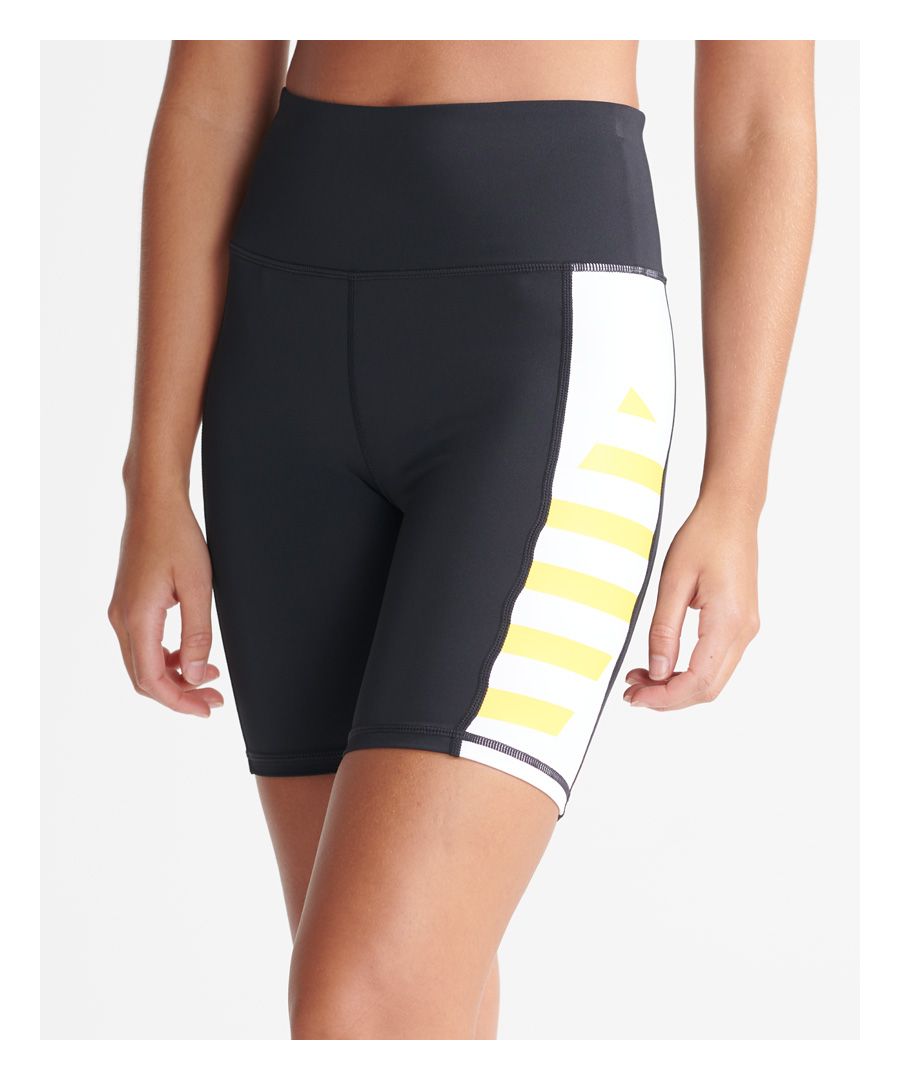 Be bike ready with the Training Lock Up Bike Shorts featuring a classic bike short design, back zipped pocket, panel detailing and printed Superdry branding.Fitted: A body-sculpting fit, tight to the bodyClassic bike short designPanel detailingBack zipped pocketPrinted Superdry branding