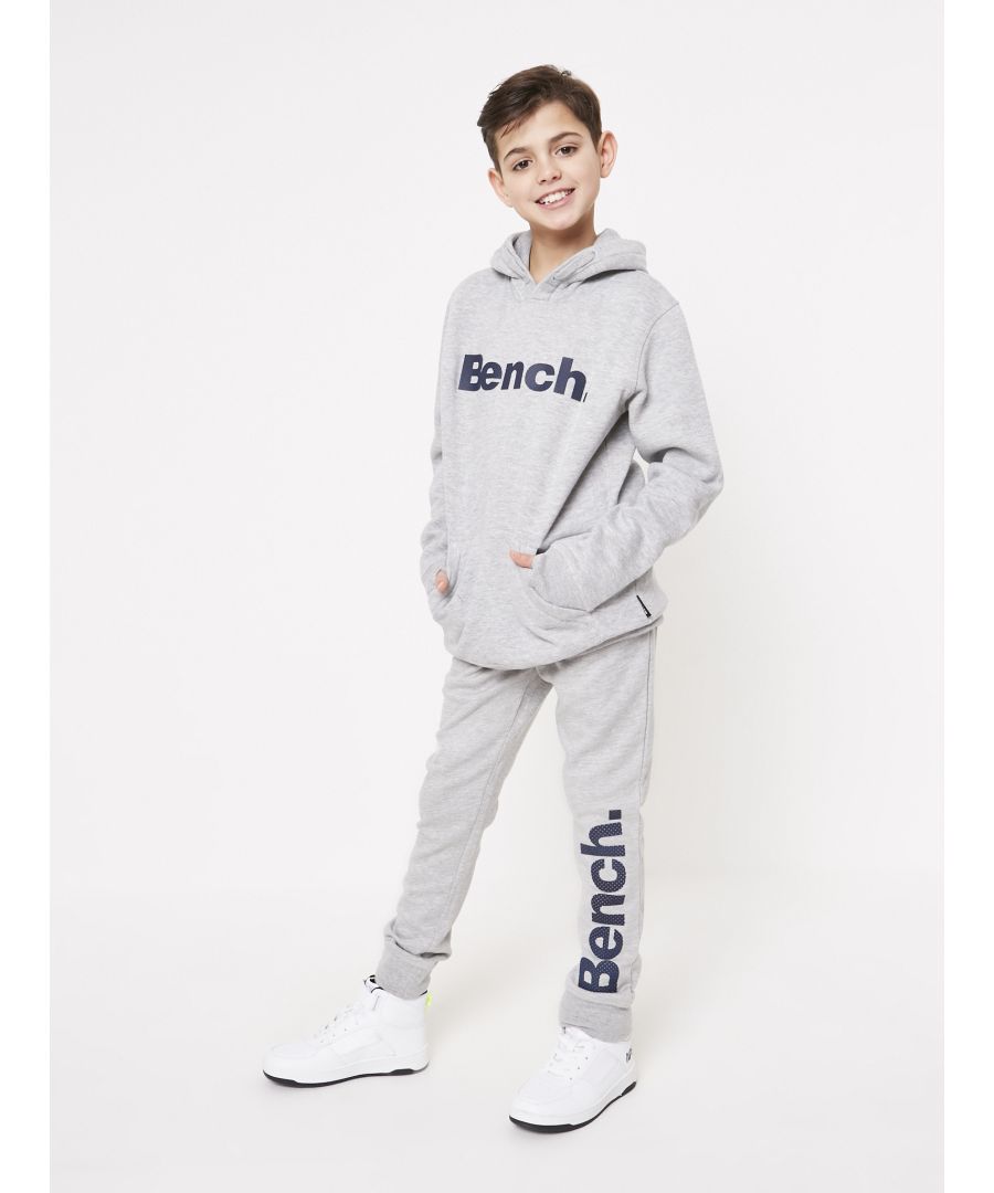 This 'Skanley' tracksuit from Bench is great for everyday wear. The set features an overhead hoody with kangaroo pocket and matching joggers. Both items feature Bench logo. Made from cotton blend fabric to ensure comfortable wear.