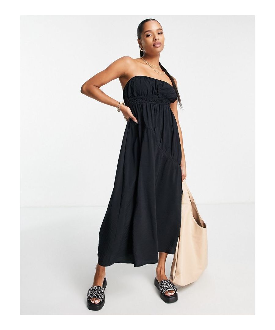 Petite dress by Topshop The scroll is over Bardot neck Strapless style Ruched front Regular fit Sold by Asos