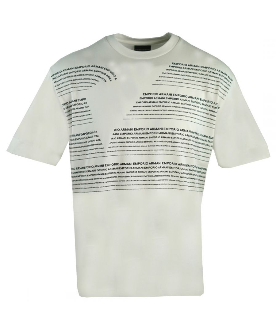 Emporio Armani wit T-shirt met logo in grote letters. Emporio Armani wit T-shirt met korte mouwen. Logo op de voorkant van het T-shirt. 100% katoen. Zichtbare Emporio Armani-logo's. Stijl: 6H1T97 1JRKZ 0101