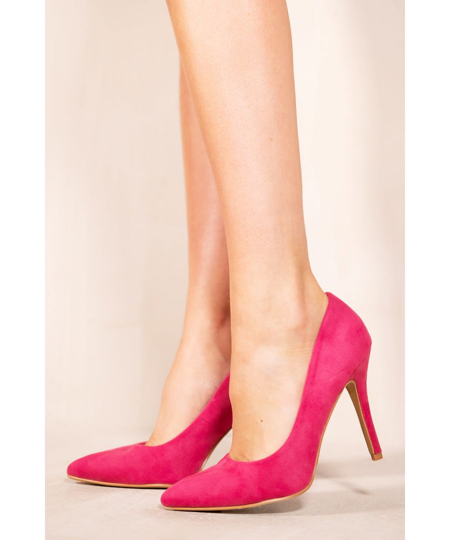 Women's high heel featuring a pointed toe pump.\n\nHeel Height: 3.75' (9.5 cm) Approx