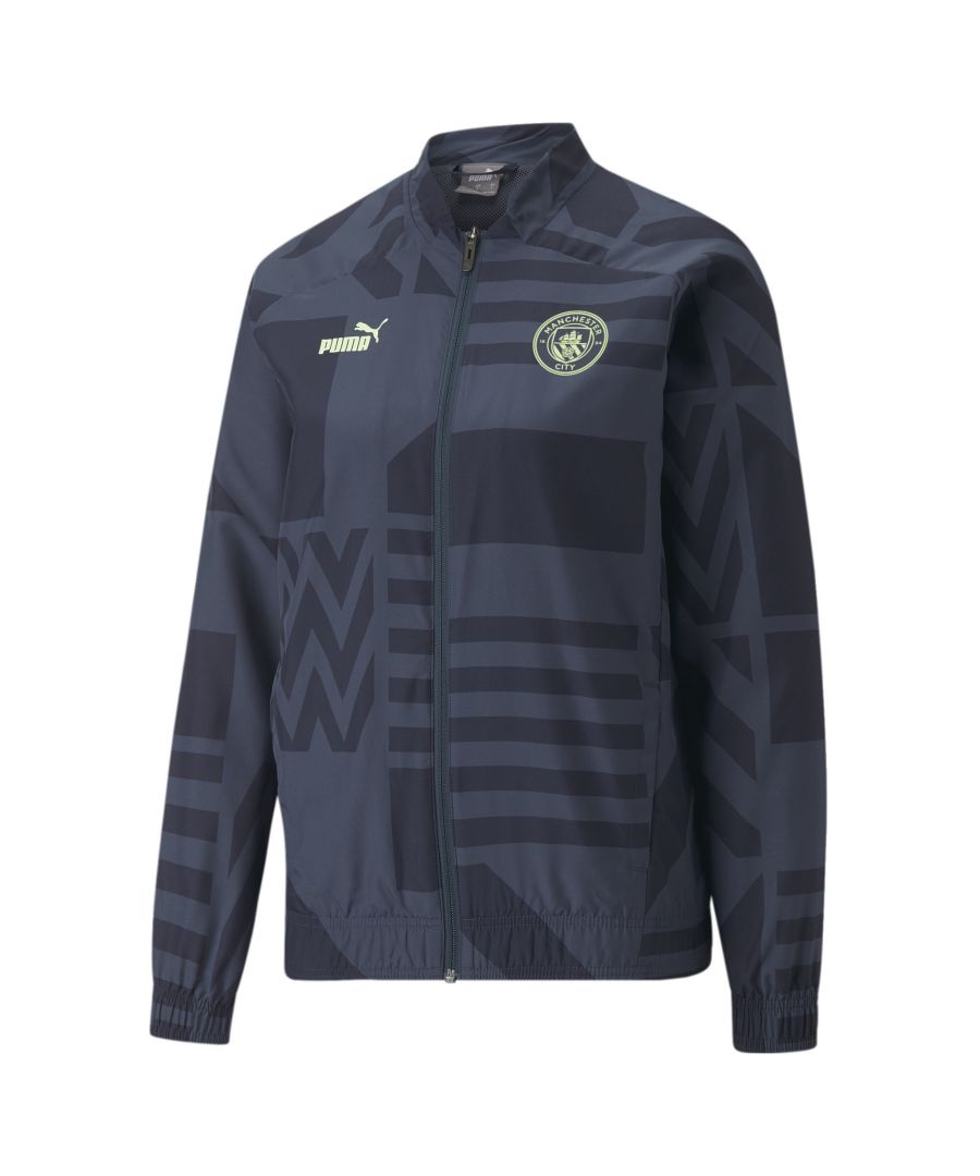PRODUCT STORY Cityzens, prepare for footballing excellence and to light up Etihad just like Manchester City F.C. in this lightweight prematch jacket as you ready for kick-off. FEATURES & BENEFITS : dryCELL: Performance technology designed to wick moisture from the body and keep you free of sweat during exercise Recycled Content: Made with at least 20% recycled material as a step toward a better future DETAILS : Official crest on chest PUMA No.1 logo on chest Raglan sleeves Full zip Slim fit