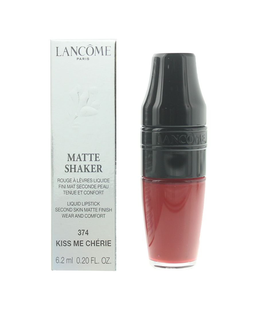 This highly pigmented matte lipstick glides on comfortably to provide intense coverage with a lightweight second skin feel. Shake the product to soak the super soft cushion applicator and apply the lipstick with precision. The liquid formula turns matte after a few minutes for a beautifully matte result.