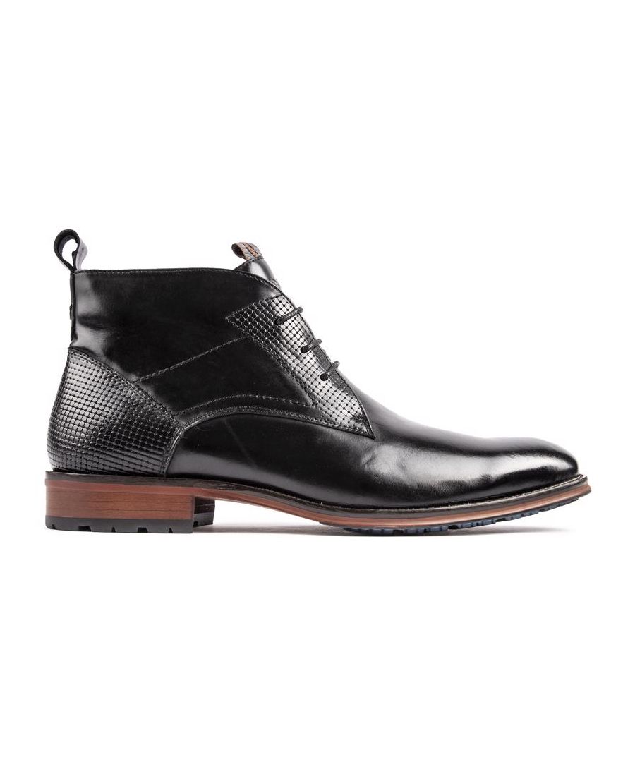 These Men's Black, Stylish Sole Felday 2 Lace-up Chukka Boots Have A Premium Polished Leather Upper, Featuring Fine Details, Leather Lining And A Heel And Tongue Pull Tab. These Exclusive Chukka Boots Have A Synthetic Branded Sole With A Black Grip.