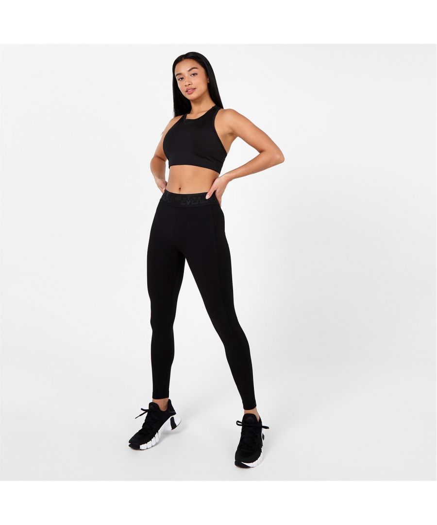 Smash every workout with the Everlast slim fit taped leggings. The supportive, high rise waist band provides maximum support and comfort while you’re putting in work. Everdri fabric and seamless construction ensures flexibility and ease of movement whilst creating a flattering fit. The lightweight fabric features sweat wicking technology and is stamped with the Everlast ‘squat proof' seal of approval with branded tape detail.  >Slim fit  >Taped detail  >High rise  >Everdri technology  >Everdri sweat wicking fabric  >Squat proof  >Original: 90% Nylon, 10% Elastane  >New style: 92% Nylon, 8% Elastane  >Machine washable