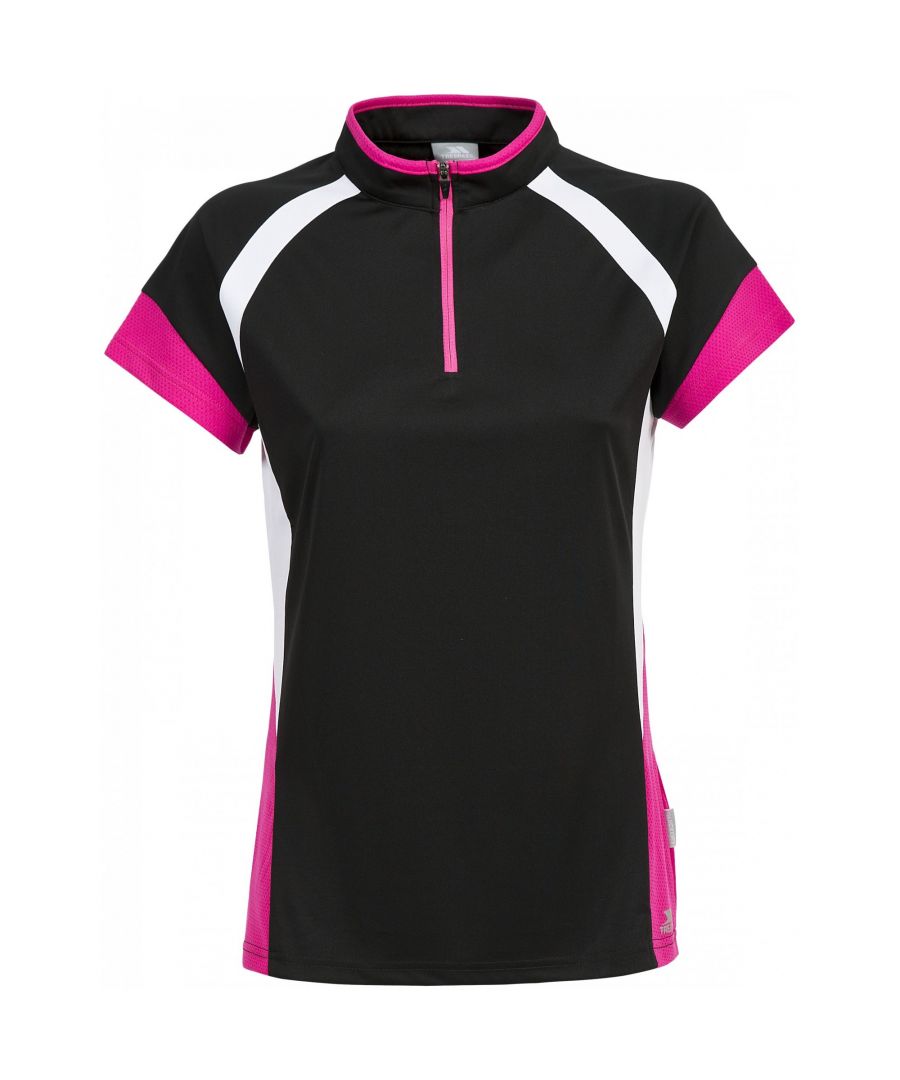 Korte mouwen Opstaande kraag Half zip met troyerkraag Driedelige achterzak Gedimde zoom Contraterende panelen Reflecterende prints en logo's Droogt snel op 100% Polyester Borstomvang Trespass Dames (ca.): XS / 81 cm, S / 86 cm, M / 91,4 cm, L / 96,5 cm, XL / 101,5 cm , XXL / 106,5 cm.