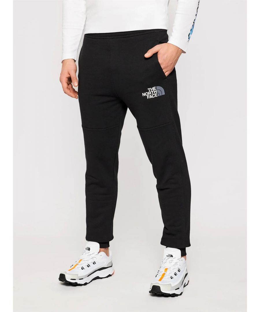 The North Face Mens M COT Pant Black Joggers. \nFinished with The North Face Branding to the Left Thigh and back of leg.  \nElastic Waist with Drawstring.  \n2 Side Hand Pockets.  \nModel Is Wearing Size M.  \nModel Is 186 Cm Tall and Weighs 78 Kg.