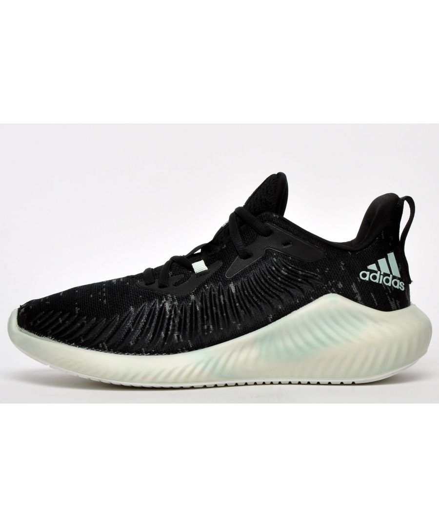 Deze Adidas Alphabounce hardloopschoenen voor dames zijn gemaakt voor een ondersteunende lichtgewicht pasvorm en gevoel, terwijl exclusieve Bounce-middenzooltechnologie ultiem comfort biedt, waardoor deze perfect zijn voor intensieve trainingen en la