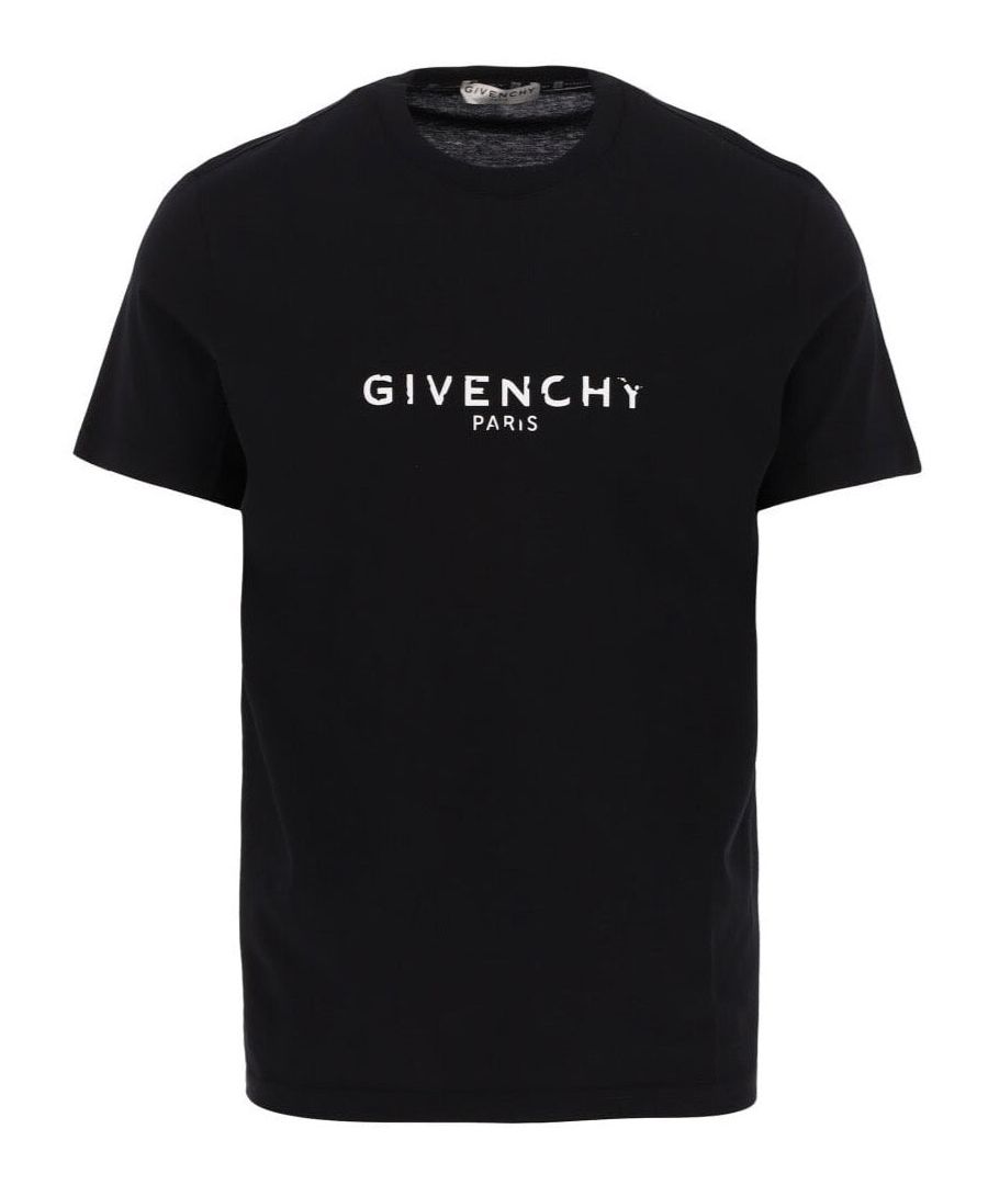 Classic vintage logo print t-shirt from the latest Givenchy collection at Brother2Brother. Produced from pure cotton in a slim fitting, this men's black t-shirt features the designer's signature vintage logo printed to the chest in a contrast black print. Perfect for that casual evening occasion with a pair of jeans and an open jacket.\n\n\n\n\n\nGivenchy\nSlim Fit T-Shirt\n100% Cotton\nBlack\nVintage Logo Print Branding