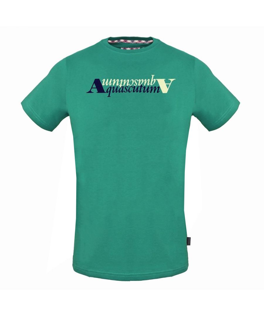 Groen T-shirt met reflecterend Aquascutum-logo. Groen T-shirt met reflecterend Aquascutum-logo. Ronde hals, korte mouwen. Elastische pasvorm 95% katoen, 5% elastaan. Normale pasvorm, past volgens de maat. Stijl TSIA25 32
