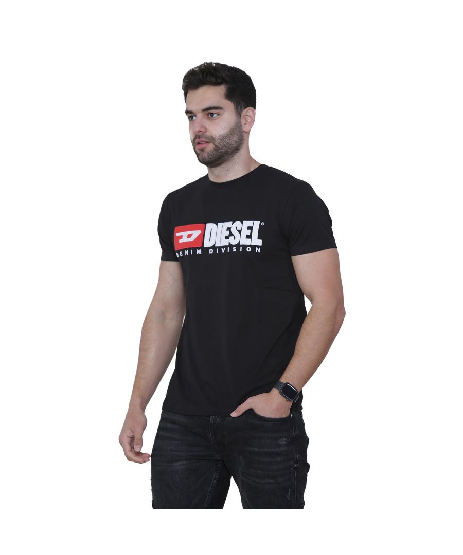 These original men's designer Diesel t-Shirts feature the brands logo and a crew neckline. Crafted with 100% cotton, these lightweight and breathable regular fit t-shirts are machine washable.