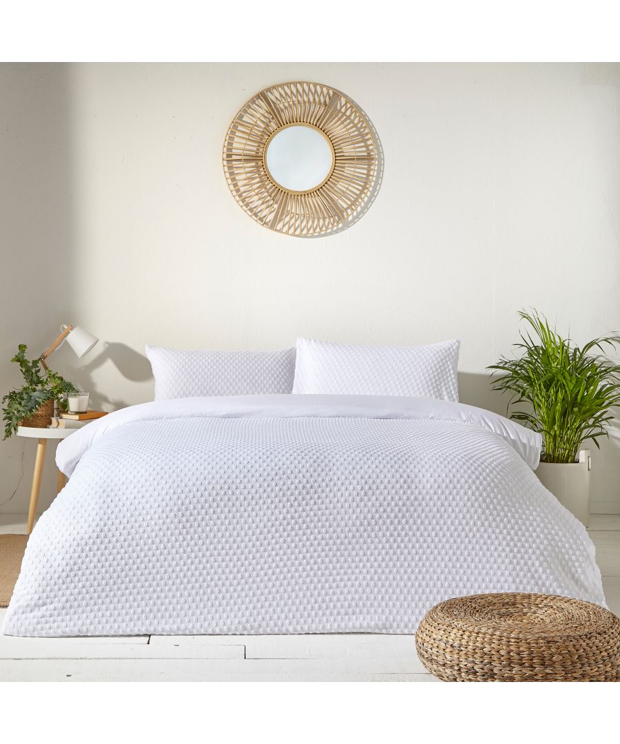 Add texture to your home with the polka tufted duvet cover set. Made with 100% cotton and featuring mini dot tufting detail, our polka tuft bedding will add a cosy, textural look to your bedroom. With a comfortable, breathable cotton percale reverse to help you have a better night’s sleep, this bedding feels as good as it looks. Includes 1 x pillowcase measuring 50 x 75cm.