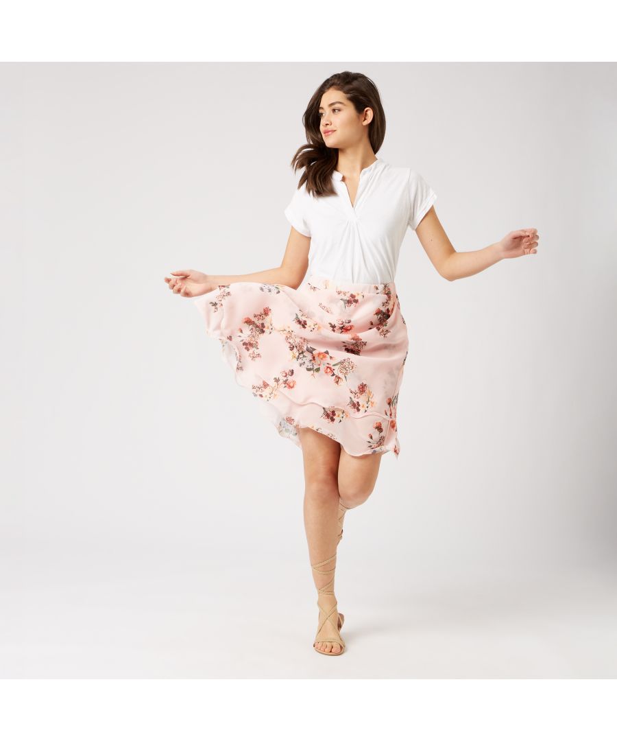 For a feminine twist, this James Lakeland classic is perfect for the summer months. Featuring a floral design, elasticated waist, structured wave hem, double layer fabric and falls to the knee
