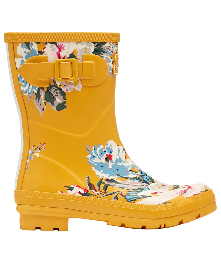 Looking for a classic Joules style that’s been tried and tested on many countryside strolls? Then our Molly Wellies are the perfect choice. These are loved for many reasons such as the hardwearing natural rubber, adjustable side strap for the ultimate fit, but most of all for the beautiful hand-drawn prints that adorn them - there’s new ones to choose from this season too! When walking through tougher terrain the water dispersing outsole will push water outwards allowing the foot better contact with the ground beneath, then when you get home the wipe-clean construction makes it easy to remove excess dirt. Inside there’s a unique-to-Joules lining as well as removable insoles so you can clean or replace them when needed.
