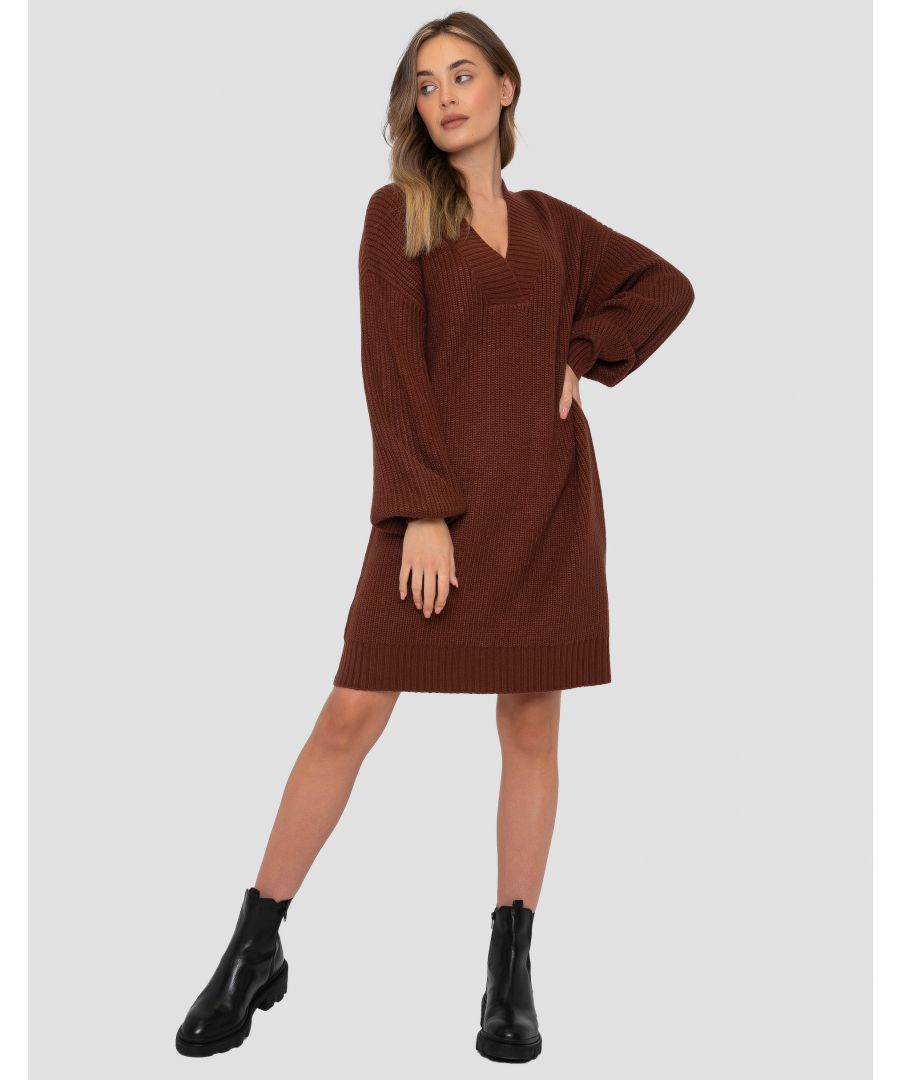 Keep warm and cosy this season in this V neck knitted dress from Threadbare. This dress features long balloon style sleeves and ribbed detailing at neck, sleeves and hem. Made from soft fabric that is comfortable to wear and easy to care for. Other colours available.