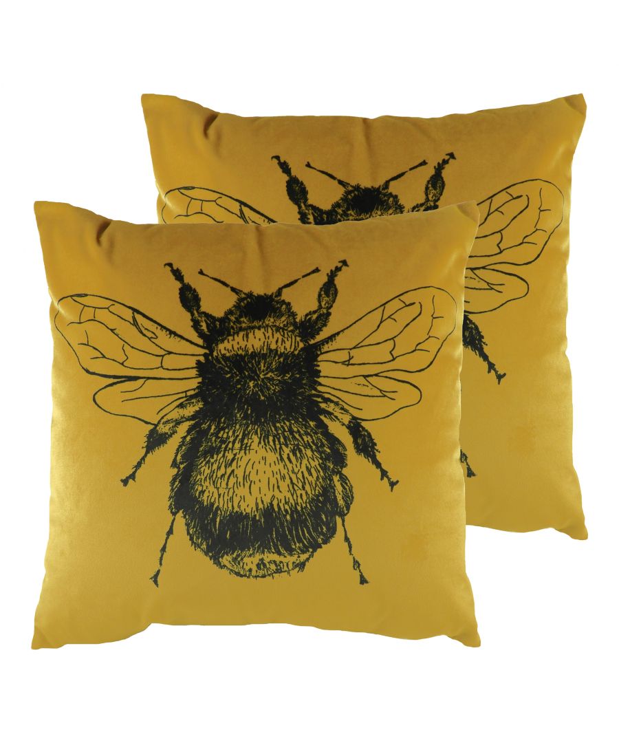 Pay homage to the humble bee and add a touch of opulence to your interior with this printed design. This cushion will sit perfect on any sofa or bed and instantly add luxury to any type of décor.