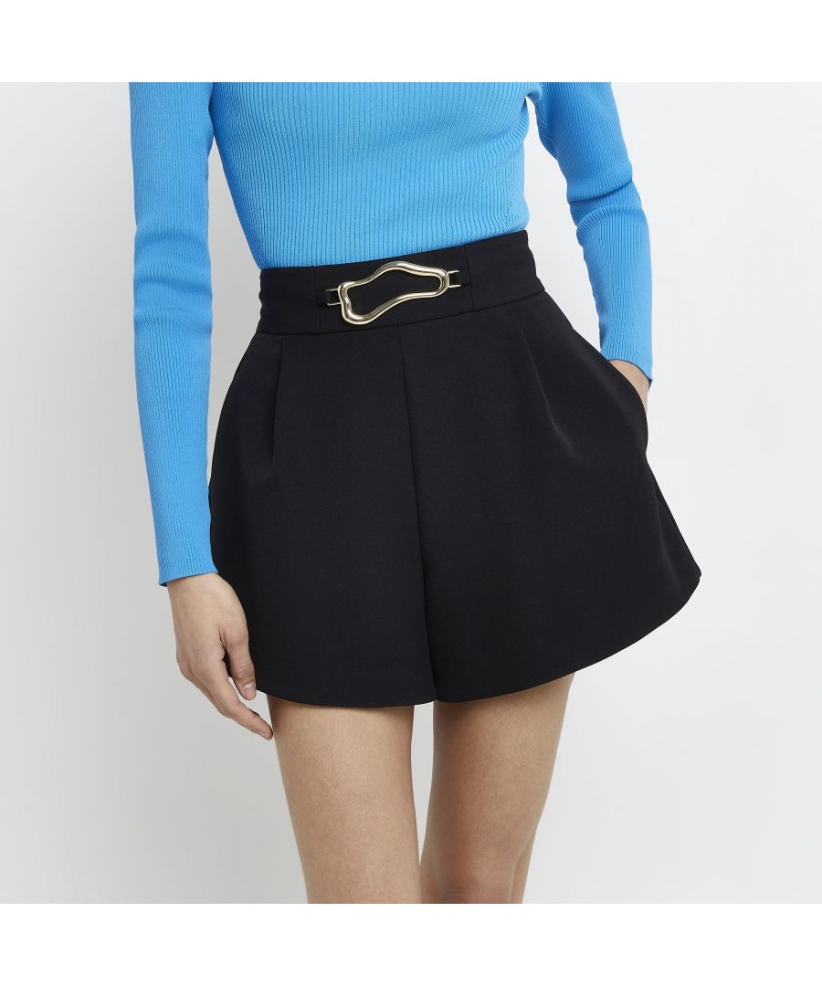 > Brand: River Island> Department: Women> Colour: Black> Style: Not specified> Material Composition: 100% Polyester> Material: Polyester> Pattern: No Pattern> Occasion: Casual> Size Type: Regular> Season: SS22