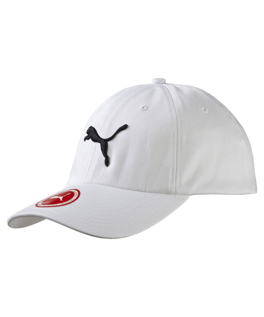 PRODUCT STORY Round off your summer outfit with one of our Fundamentals caps. Available in various styles. DETAILS: Curved visor.6-panel design.Embroidered eyelets for improved ventilation.Hook-and-loop adjuster.100% cotton.
