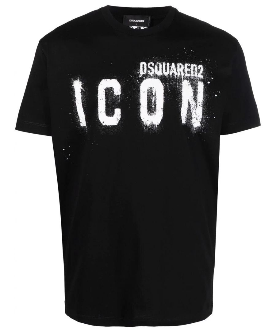 Dsquared2's contrasting design style is showcased in this T-shirt. Featuring a classic short-sleeve silhouette, the brand's Icon logo is printed in a large scale across the front, in a contrasting colourway.\n\n\n\nblack\ncotton\nlogo print to the front\npaint splatter detail\ncrew neck\nshort sleeves