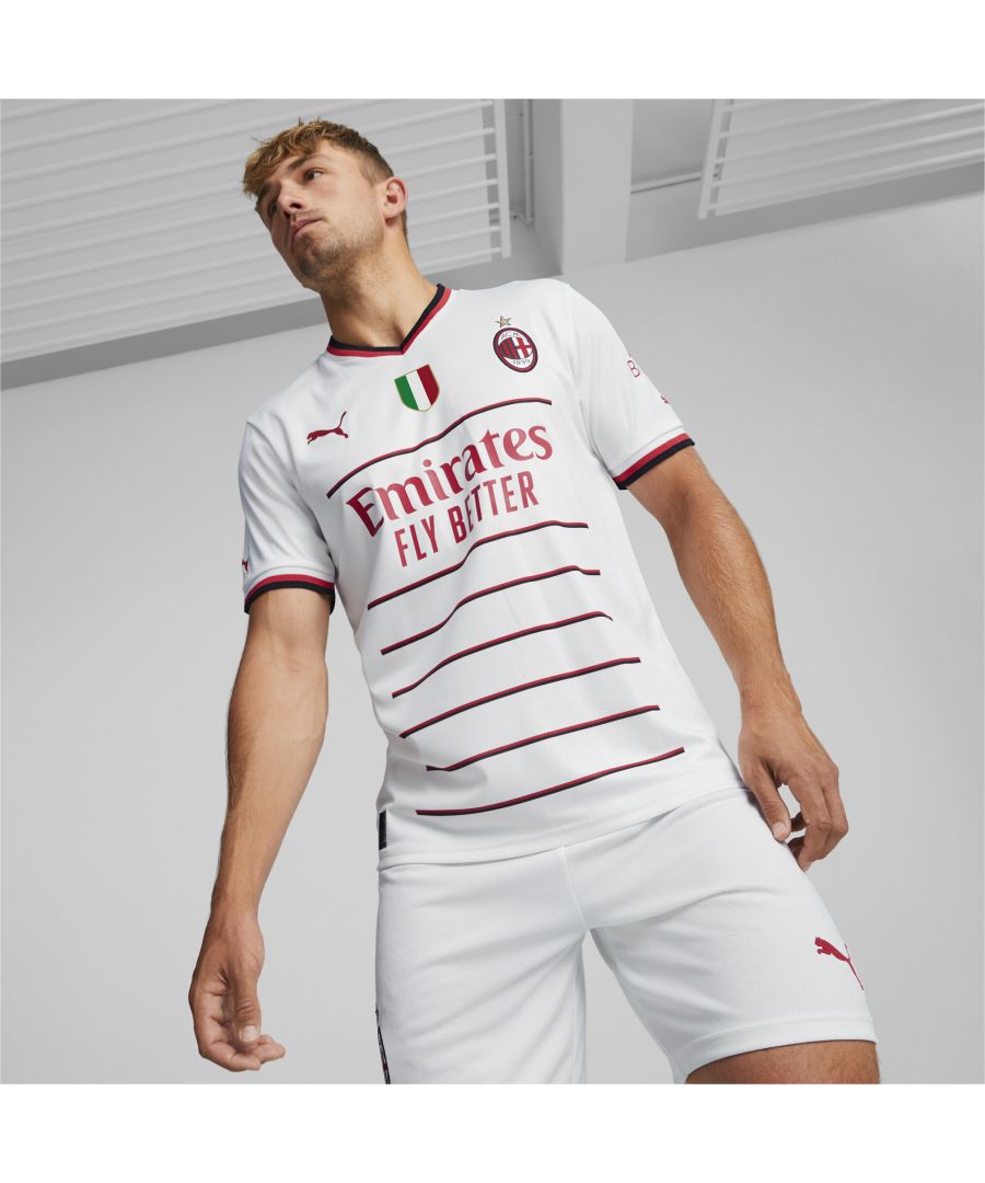 PRODUCT STORY A.C. Milan take a victory lap. In 1963, when they became the first Italian team to lift the European Cup, A.C. Milan did so in an all-white change strip. Six decades and six European Champion titles later, the white away kit remains an iconic part of the club identity. This season, the tradition continues with a throwback to a fan favorite: the 1984/85 Away. The white kit with horizontal pinstripes made an instant splash that year. And so did a 16-year-old named Paolo. His first-team debut foretold a new era of dominance for the club, as they went on to win five more European Champion titles together – wearing a white kit in every single final.   FEATURES & BENEFITS : dryCELL: Performance technology designed to wick moisture from the body and keep you free of sweat during exercise Recycled Content: Made with at least 20% recycled material as a step toward a better future DETAILS : Regular fit Set-in sleeve construction with raglan back seam Flat knit v-neck Embroidered PUMA Cat Logo on the chest and sleeves Official team crest on the chest