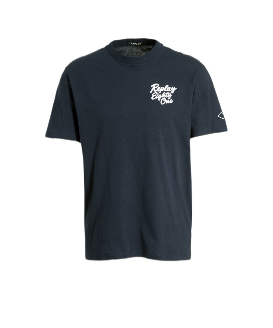 Dit T-shirt voor heren van REPLAY is gemaakt van katoen en heeft een logo-opdruk. Het model heeft een ronde hals en korte mouwen.