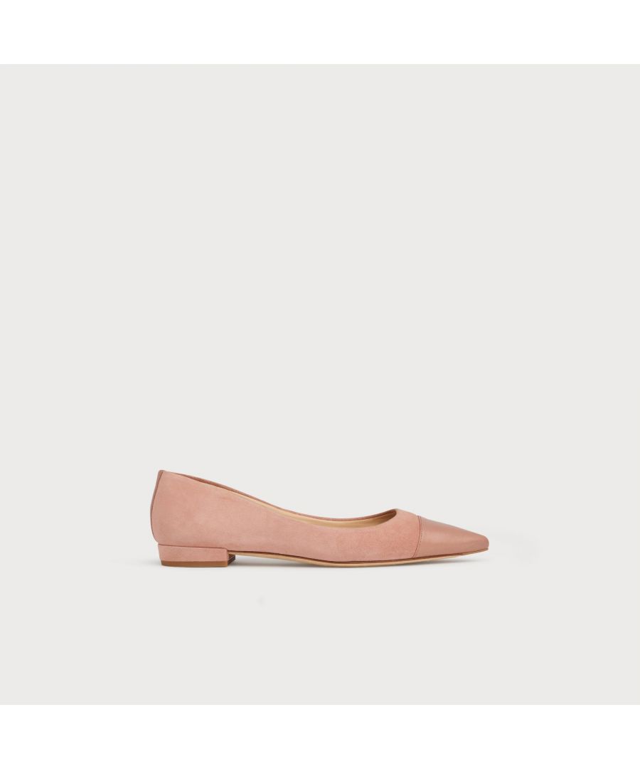The perfect wear-all-day shoe, our Perth flats are simple yet stylish. Beautifully-made in Spain from clay-hued pink suede, they have a pointed leather toe cap, a sleek silhouette and a small flat heel. Wear them with wide leg trousers and a blouse or tee.