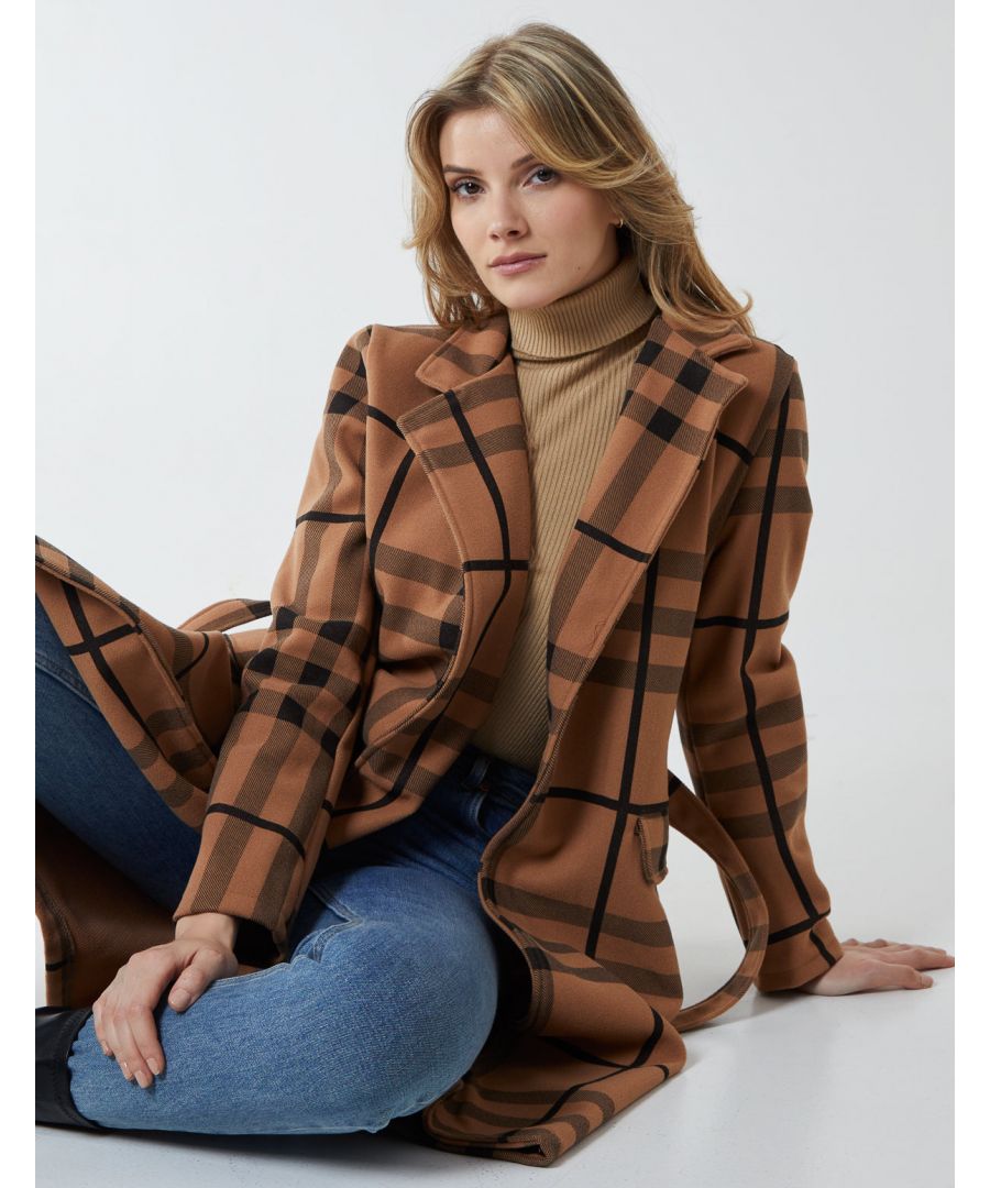 Get cosy in this stunning oversized wrap coat. Open front and soft fabric makes this warm and cosy perfect for keeping the cold away. This will look great layered on top of your everyday jeans and a t-shirt!