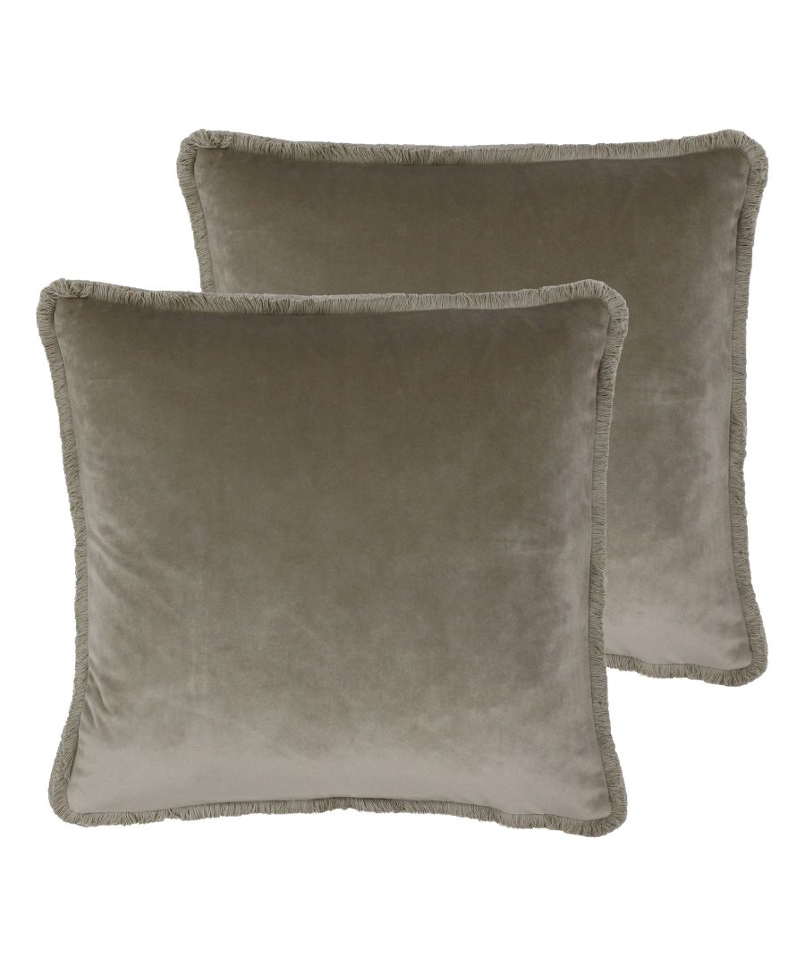 The popular Freya cushion collection combines a simplistic design with the elegance of fringed edges. A perfect cushion for a busy environment; either at home or in the workplace.