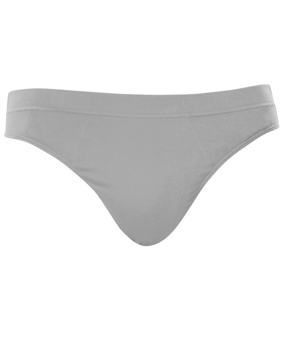 Shorty trunk briefs with tonal stretch waistband.  Double lined panel to the front for extra protection. Three per pack. Fabric: 95% Cotton, 5% Elastane. Size (Waist - Inches): S 30/32, M 33/35, L 36/38, XL 39/41, 2XL 42/43.