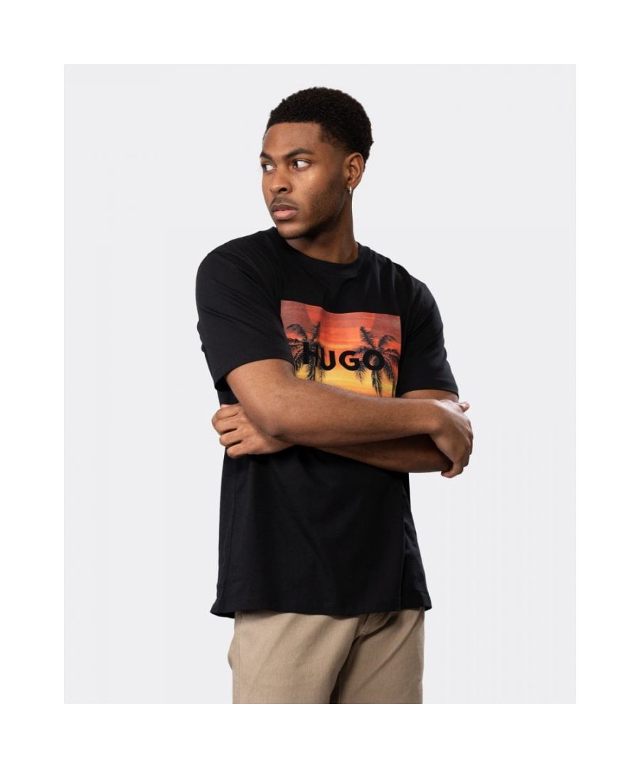 A short-sleeved T-shirt in single jersey with palm-tree artwork and contrast branding by HUGO Menswear.\n100% Cotton, Collar: 98% Cotton, 2% Elastane\n50488952