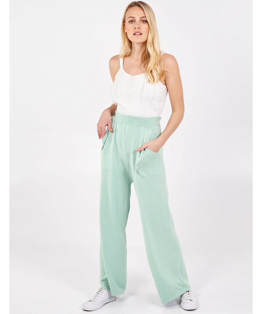Look chic in casual wear this season with these wide leg knit trousers. With an elastic band waist, these are the ultimate easy wearing piece for you this season!\nThese super relaxed joggers come in one size that fits UK 8-14