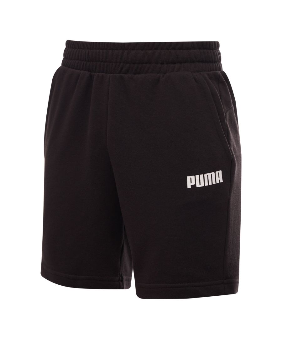 Look and feel great in these sweat shorts, thanks to recycled material and cosy French terry fabric. FEATURES & BENEFITS Recycled Content: Made with at least 20% recycled material as a step toward a better future DETAILS Regular fit8