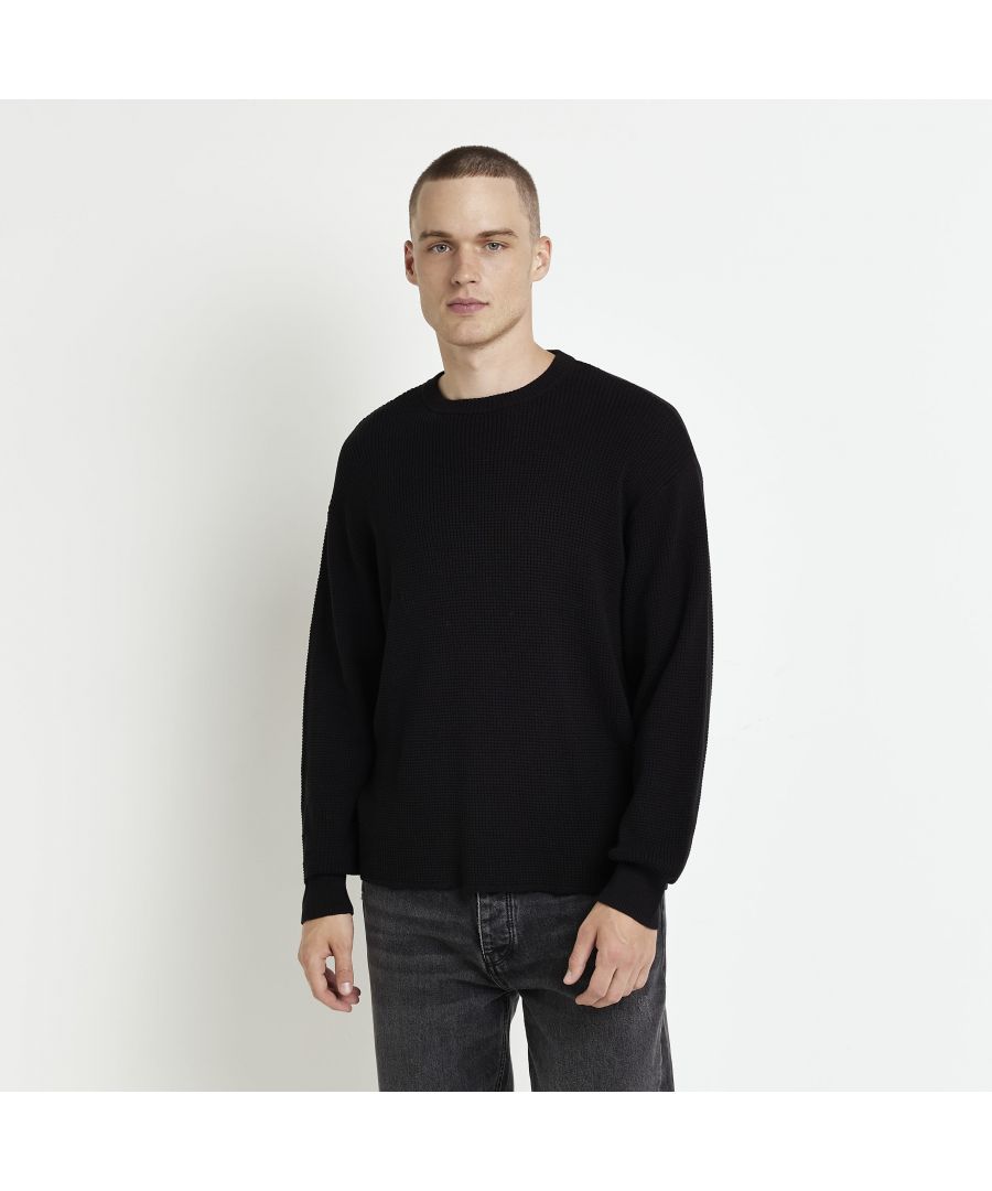 > Brand: River Island> Department: Men> Colour: Black> Type: Jumper> Style: Pullover> Size Type: Regular> Fit: Regular> Material Composition: 100% Cotton> Occasion: Casual> Pattern: No Pattern> Material: Cotton> Neckline: Crew Neck> Sleeve Length: Long Sleeve> Season: AW22