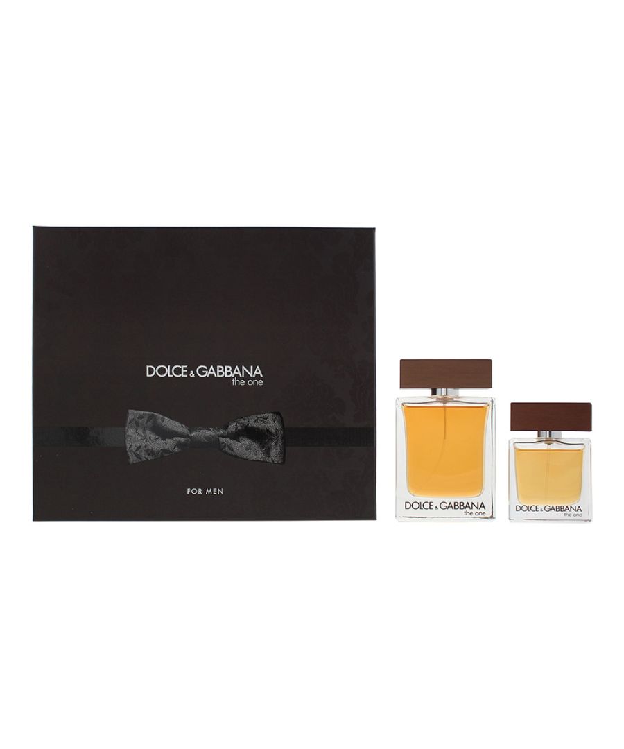 The One For Men is a woody spicy fragrance by Dolce & Gabbana. Top notes: coriander, basil, grapefruit. Middle notes: ginger, orange blossom, cardamom. Base notes: amber, cedar, tobacco. The One For Men was launched in 2008.