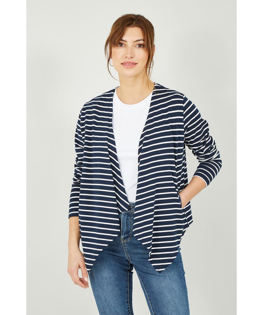 This Stripe Jersey Waterfall Jacket gives a subtle nod to nautical style with its bold print and dark tones. Made from a soft and stretchy jersey, this cardigan-esque piece drapes with an open front, long sleeves and zip pockets on the side.