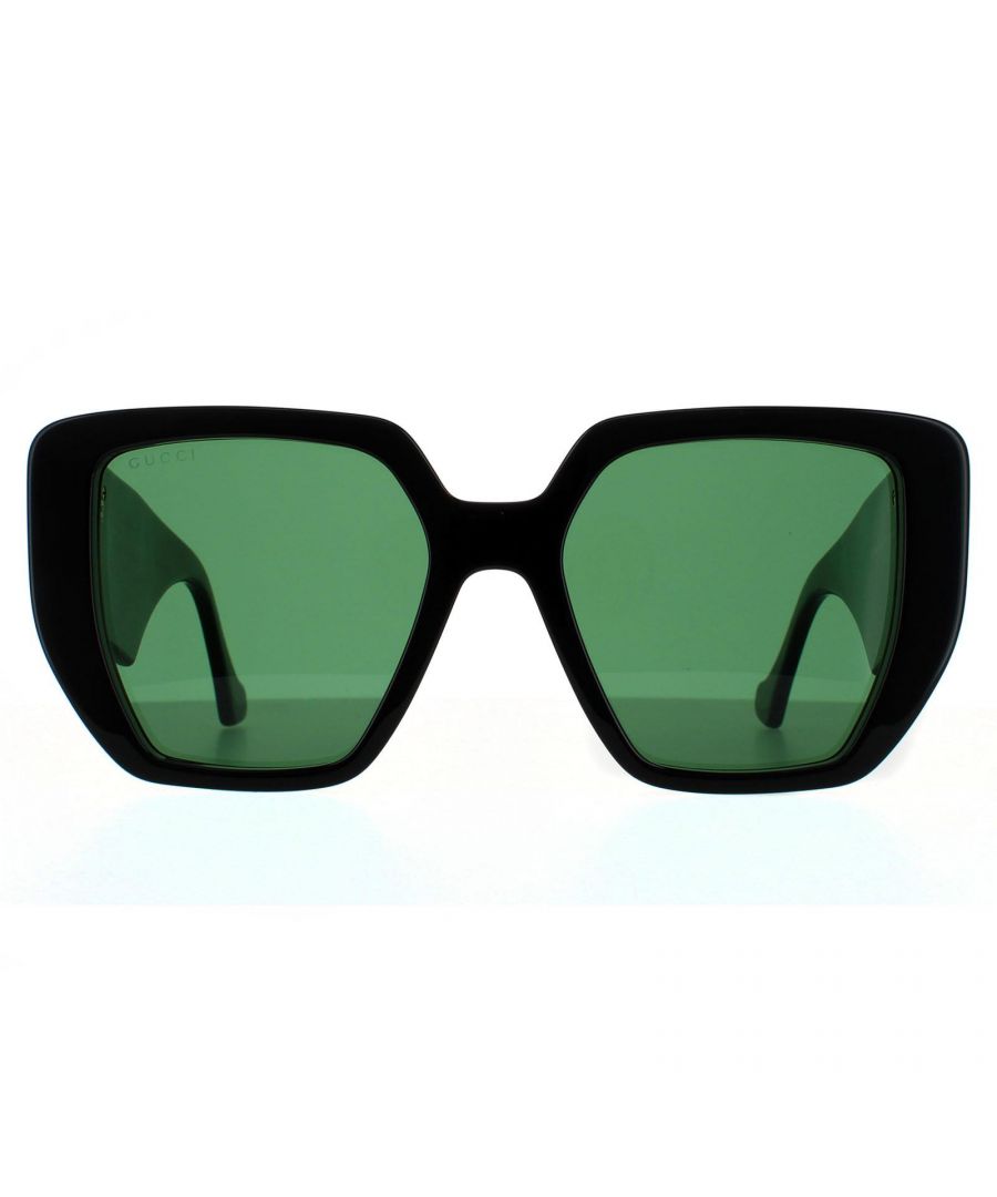 Gucci Square Womens Black and Green Swirl Green Sunglasses Gucci have a super chunky acetate frame with wide temples and an extra large interlocking metal GG logo.