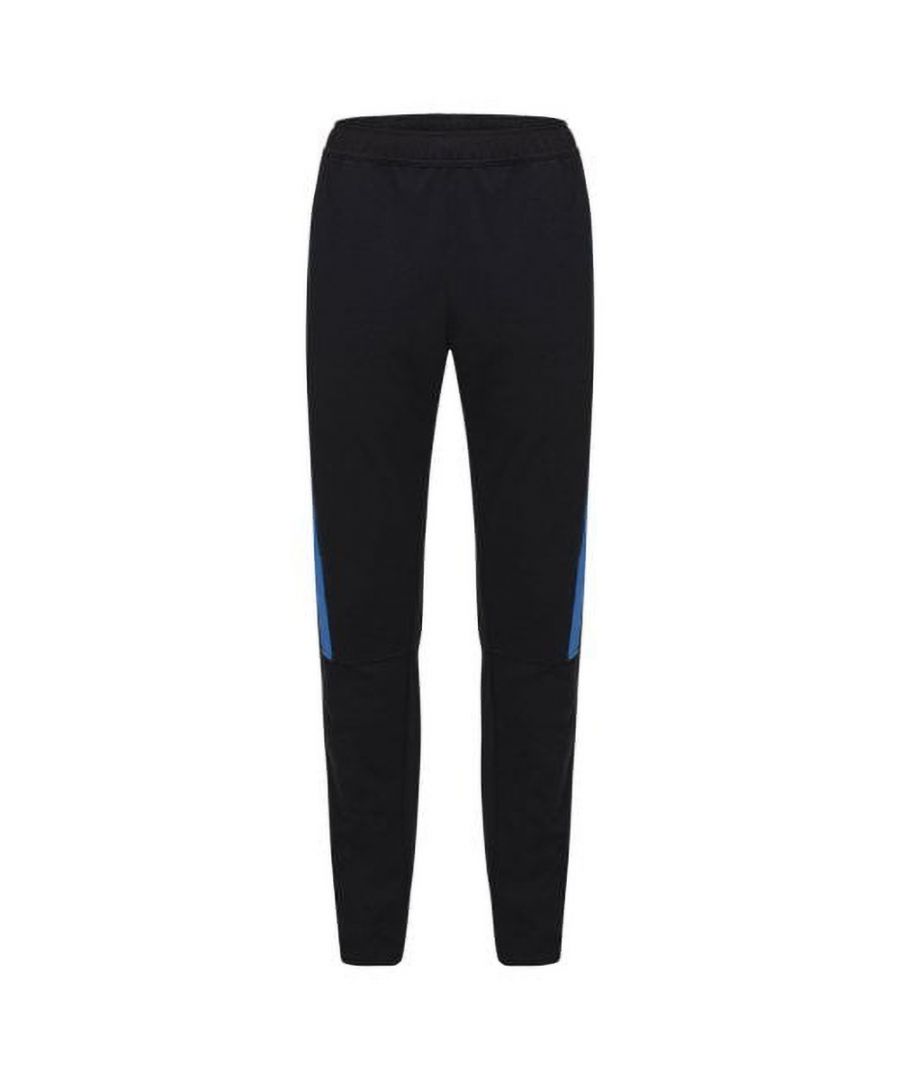 Style up your wardrobe with the Retro Knit Pant. A comfortable and stylish track pant featuring an elasticated waistband with an internal drawcord for maximum fit and zip opening at the legs for ease of changing.