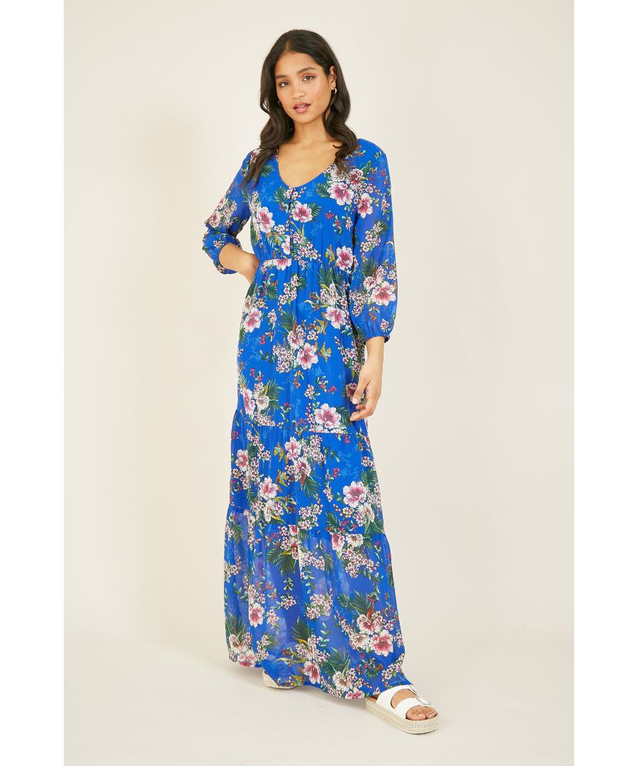 Make a statement in our Yumi Floral Print Maxi. A flowing, peasant style dress, this bohemian maxi features billowy Â¾ sleeves, a bright floral print, a round neck and drop hem detailing. With a gorgeous colour pallette, pinks and green are set upon a bold blues: no muted tones in sight here. Pair with loafers for a smart yet artsy look, or go full free spirit and accessorise with a crochet handbag.  Shell:100% Polyester, Lining:100% Polyester Machine Wash At 30 Length is 150cm-59inches