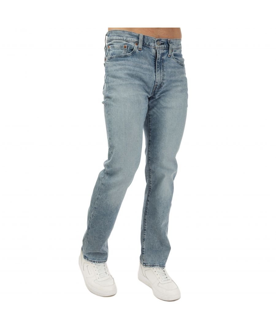Mens Levis 514 Straight Up Town Jeans in light blue.- 5-pocket construction. - Zip fly and button fastening.- Versatile  streamlined silhouette.- Stretch technology.- Levis branding.- Regular through the seat and thigh.- 68% Cotton  31% Lyocell  1% Elastane.- Ref: 005141624
